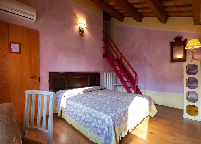 Oda ve Kahvaltı Rosalimone 3*