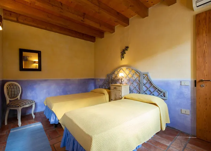 Rosalimone Oda ve Kahvaltı 3*